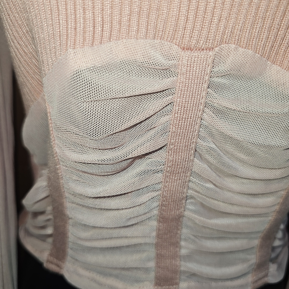 Almost Famous Ribbed top - Picture 2 of 8